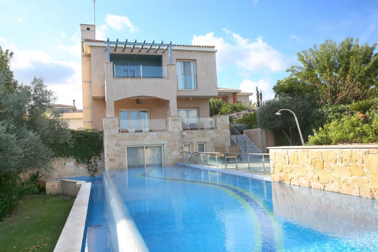 Beach Villa Olivia Нео-Хорио Экстерьер фото