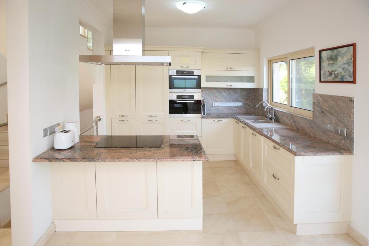 Beach Villa Olivia Нео-Хорио Экстерьер фото
