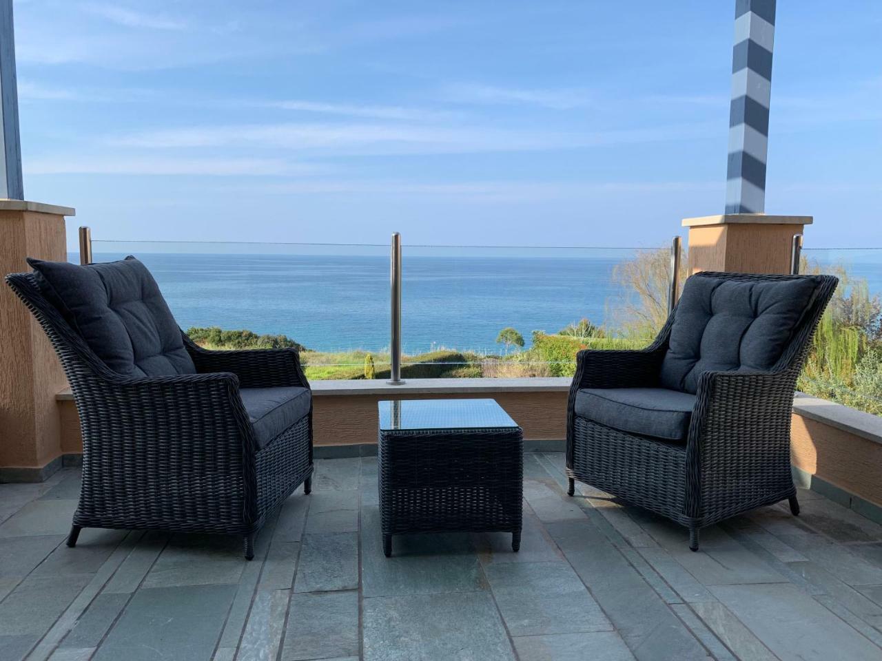 Beach Villa Olivia Нео-Хорио Экстерьер фото