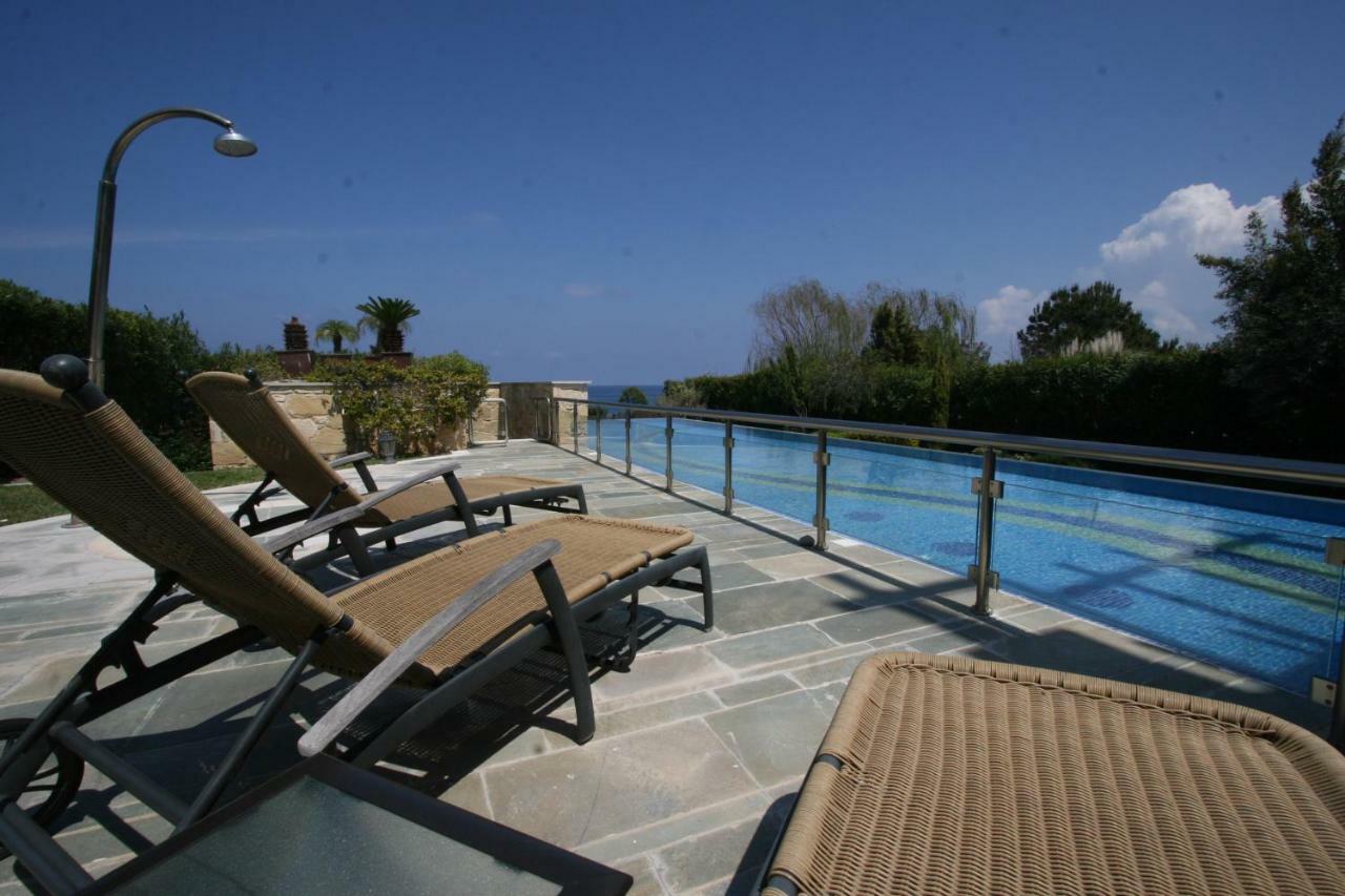Beach Villa Olivia Нео-Хорио Экстерьер фото